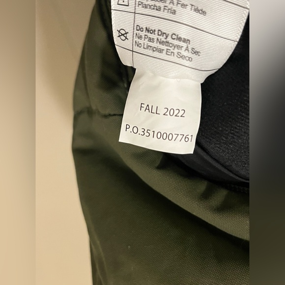 Carhartt Montana Insulated Reversible Fleece Lined Olive Green Vest—XL Women’s - Picture 7 of 9